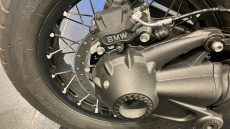 BMW R12 (24MY)